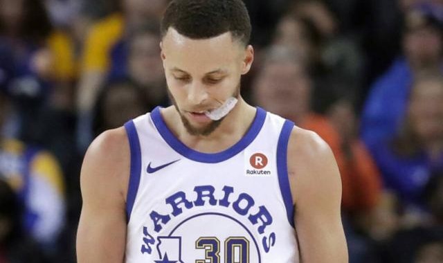 开云下载-阵容齐整+库里拼尽全力 赢球困难勇士气数已尽？